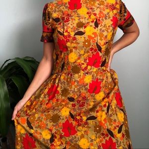 Vintage 60s Floral/Paisley/Leaf Pattered Maxi